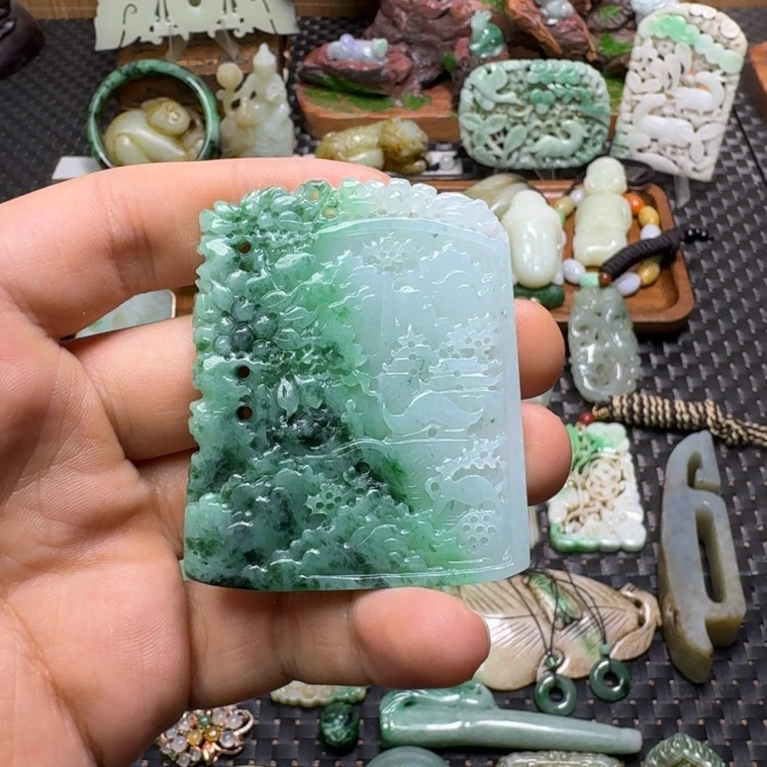 翡翠未镶嵌颈饰翡翠颈饰未镶嵌