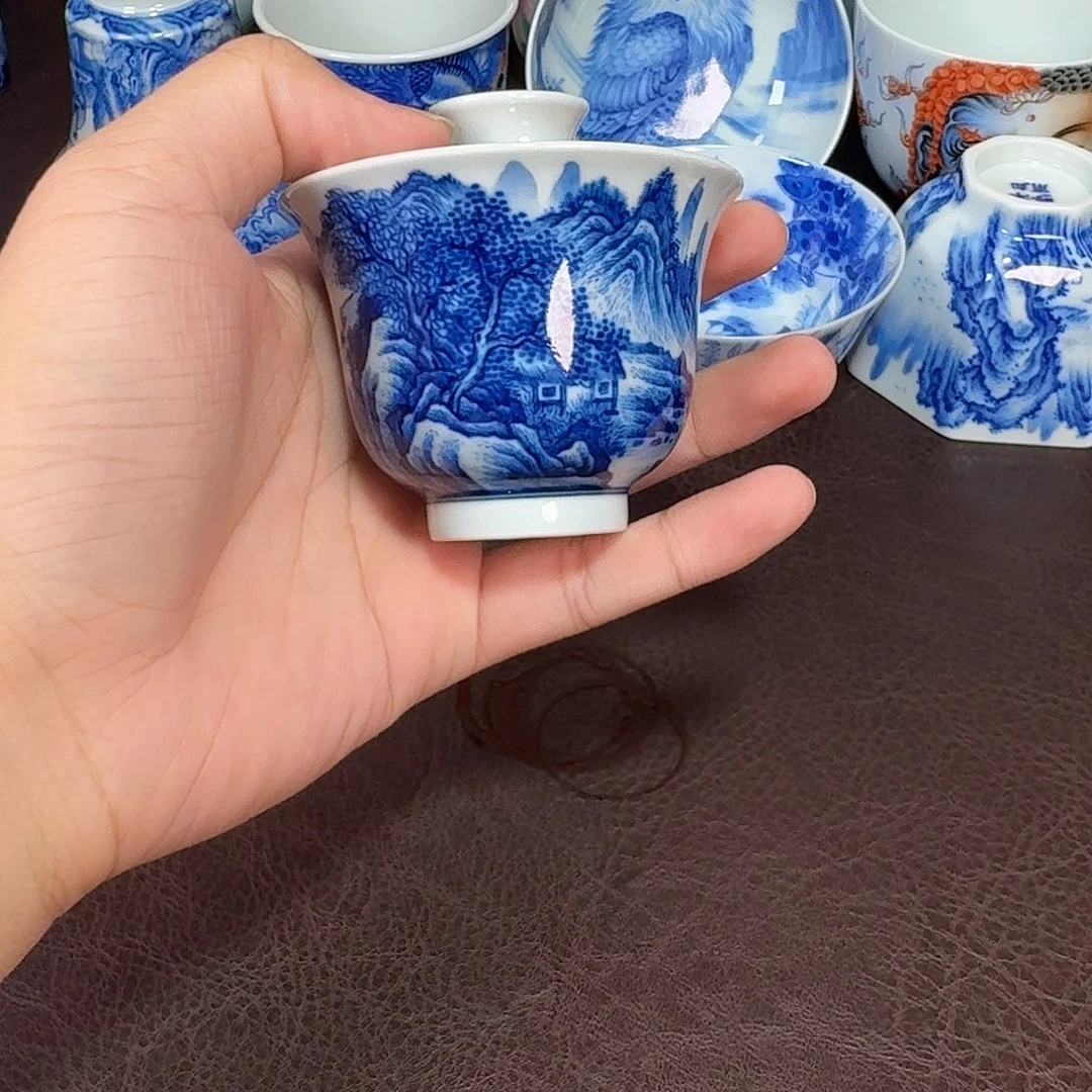 无***）现代景德镇陶瓷盖碗