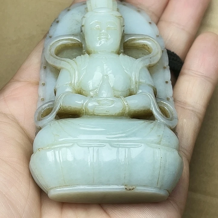 酷***族和田玉（青白玉）未镶嵌颈饰