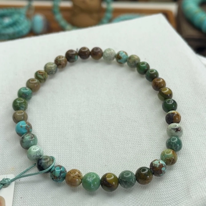 绿松石未镶嵌珠宝