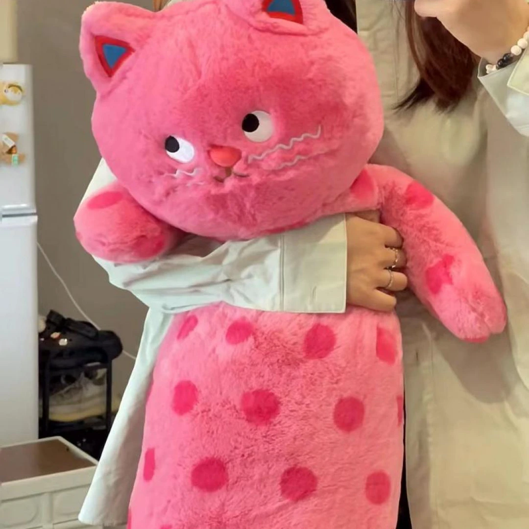 网红可爱波点猫咪玩偶公仔卡通丑萌娃娃毛绒玩具女生睡觉专用抱枕