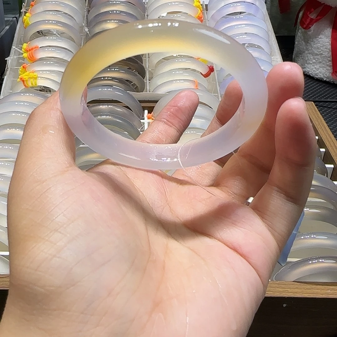 手镯玛瑙/玉髓未镶嵌56一口糖