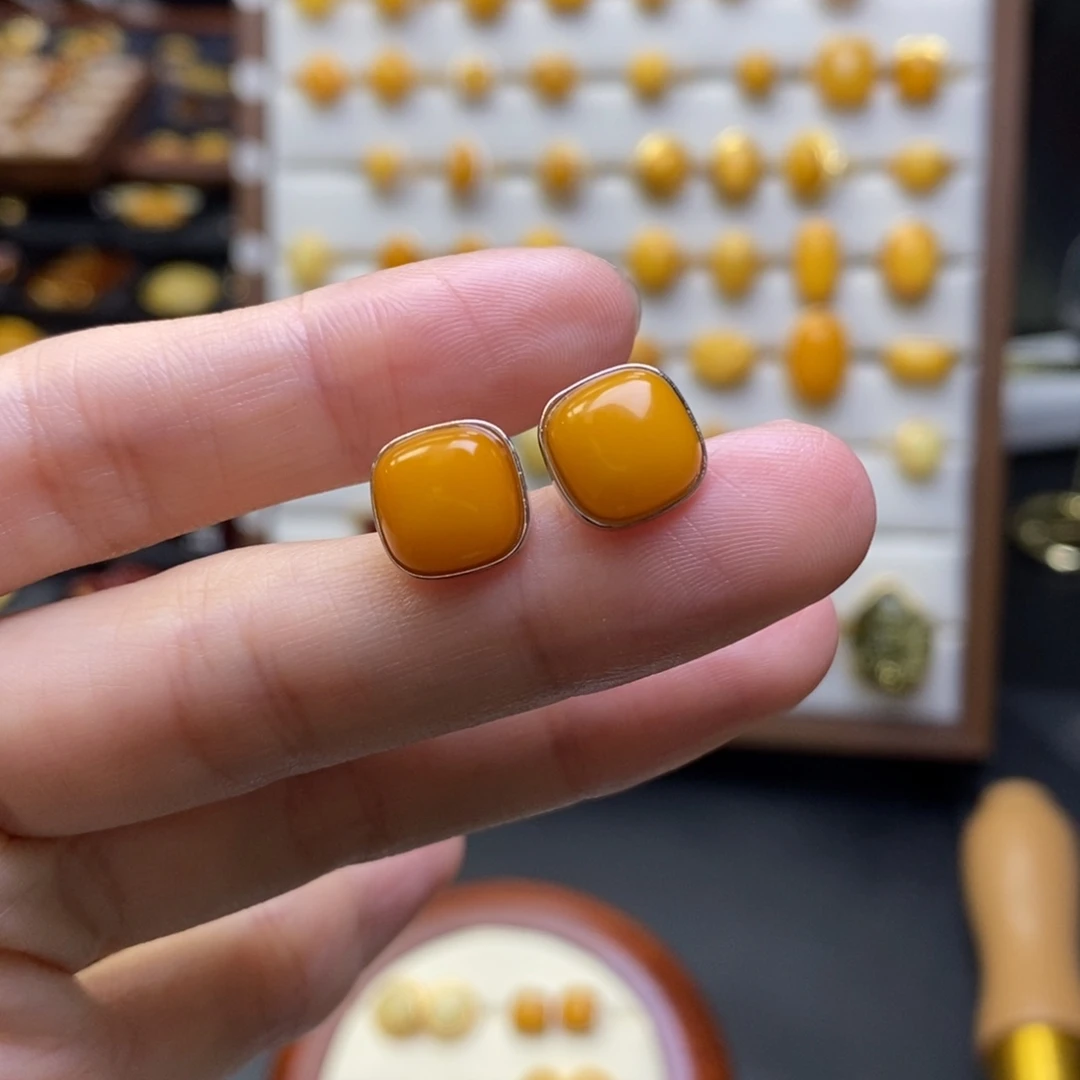 琥珀未镶嵌裸石成品