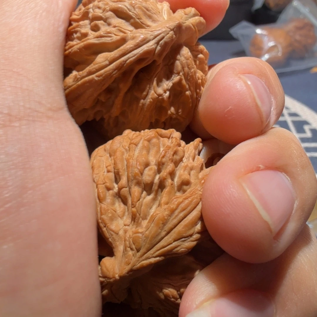 把件文玩核桃玉华宫粗筋王