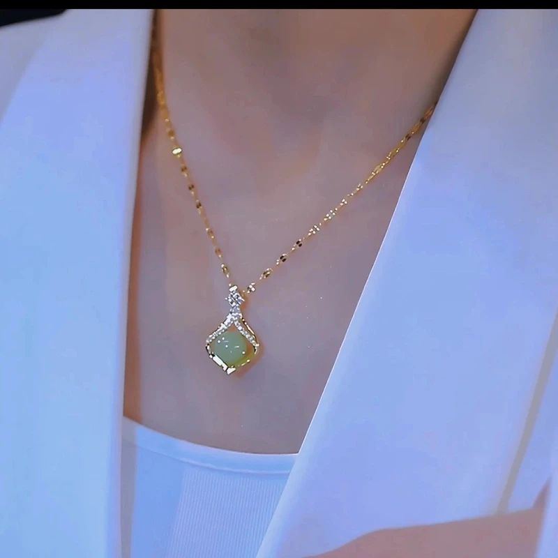 钛钢项链 新款小荷包项链女气质时尚百搭轻奢绿色复古小众简约