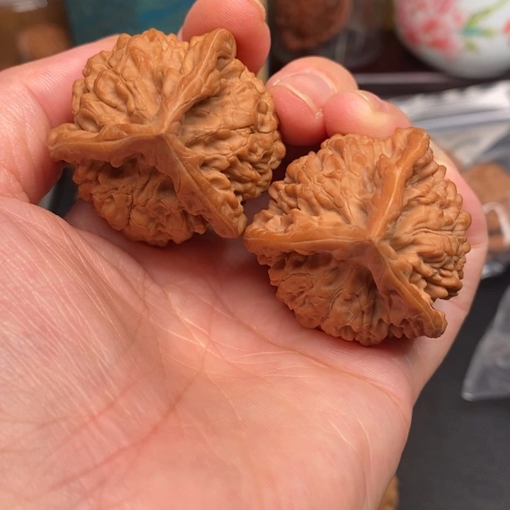 1***Q吊坠文玩核桃官帽奔