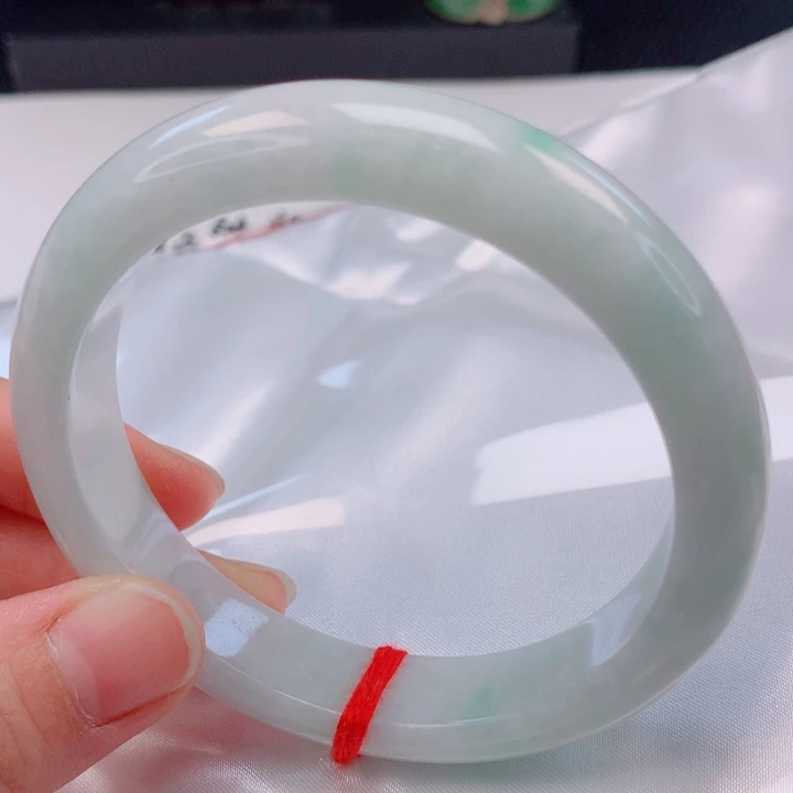翡翠未镶嵌手镯60圈口