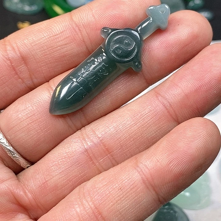 颈饰未镶嵌翡翠大*宽翡翠