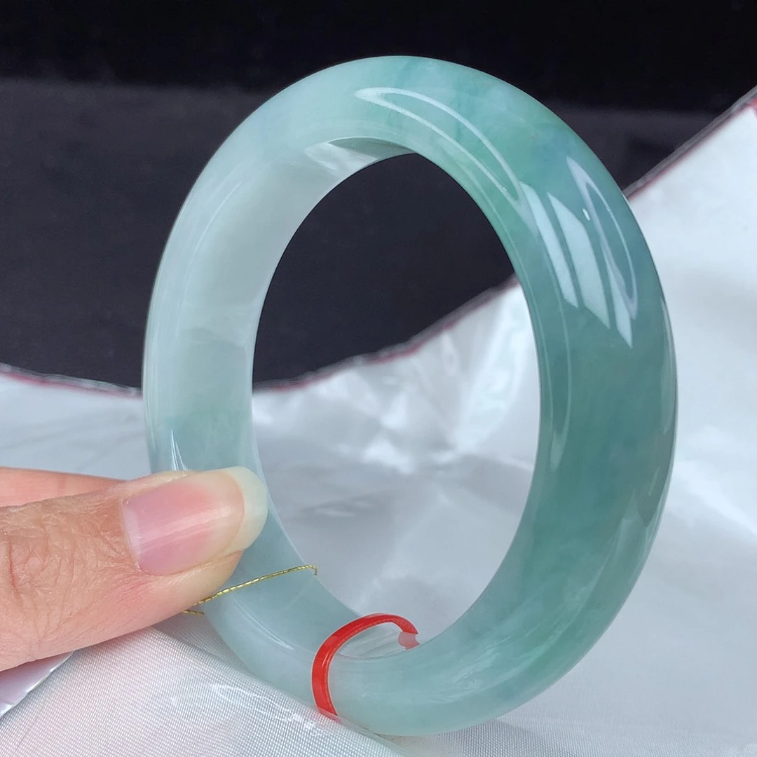 翡翠手镯未镶嵌57圈3911