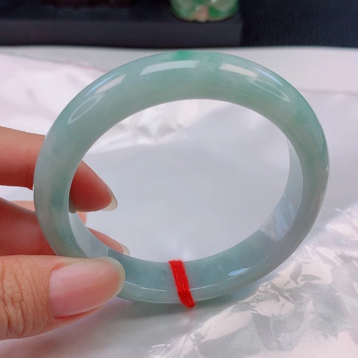 翡翠未镶嵌手镯54圈