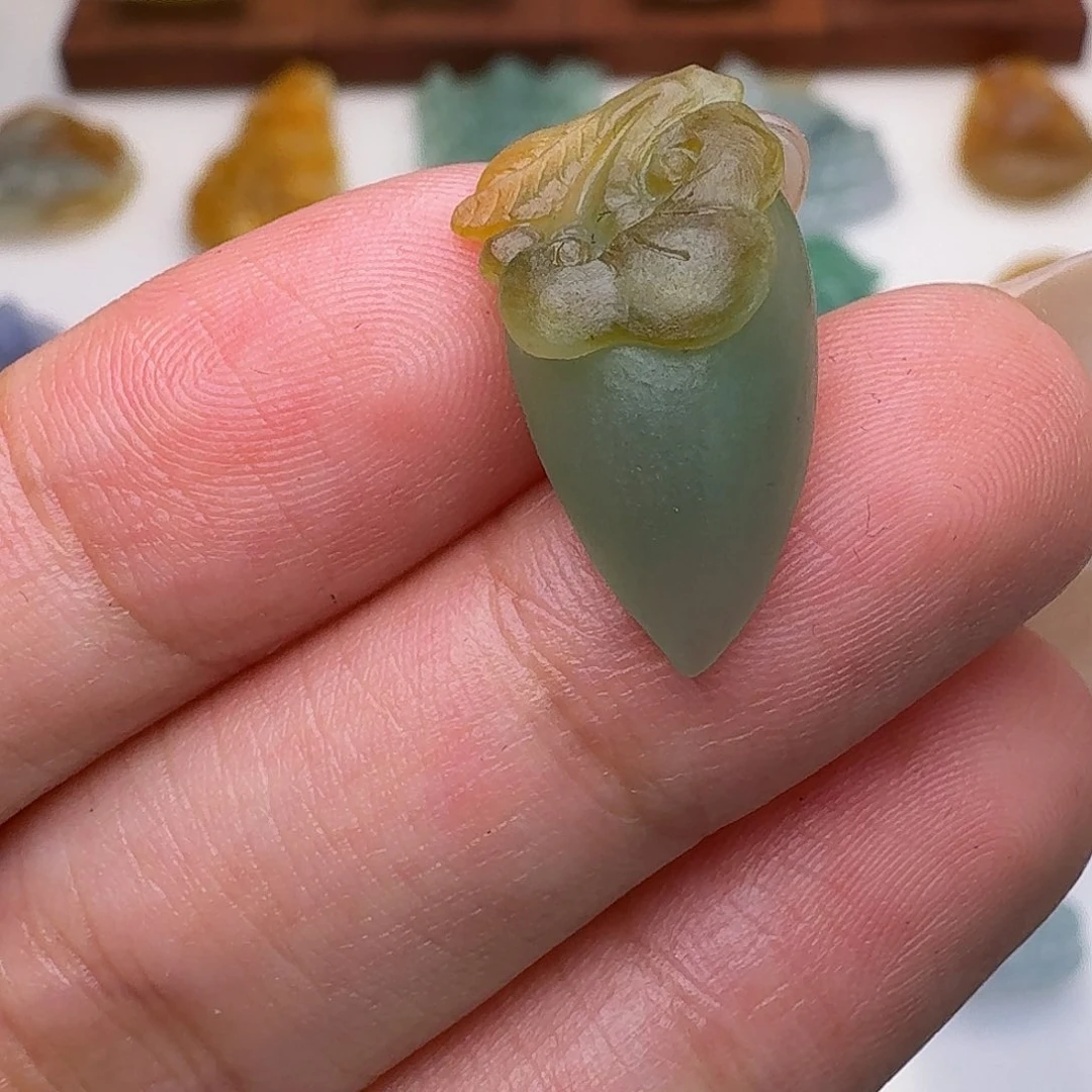 定制翡翠未镶嵌毛货