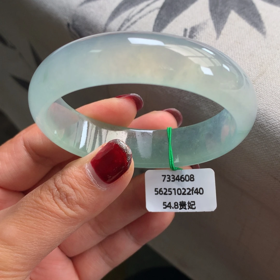 翡翠未镶嵌手镯冰晴水起光无纹裂【强推】