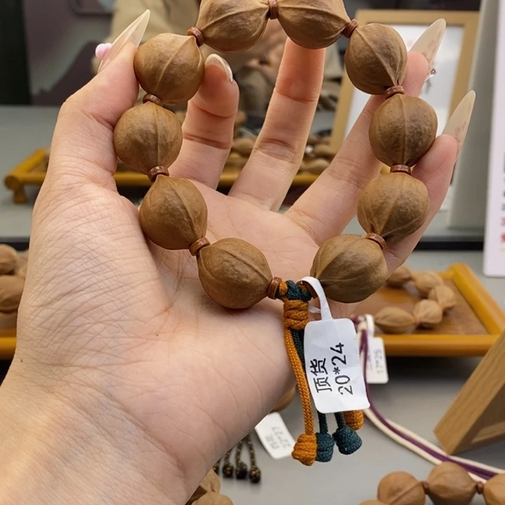 吊坠橄榄核顺**水