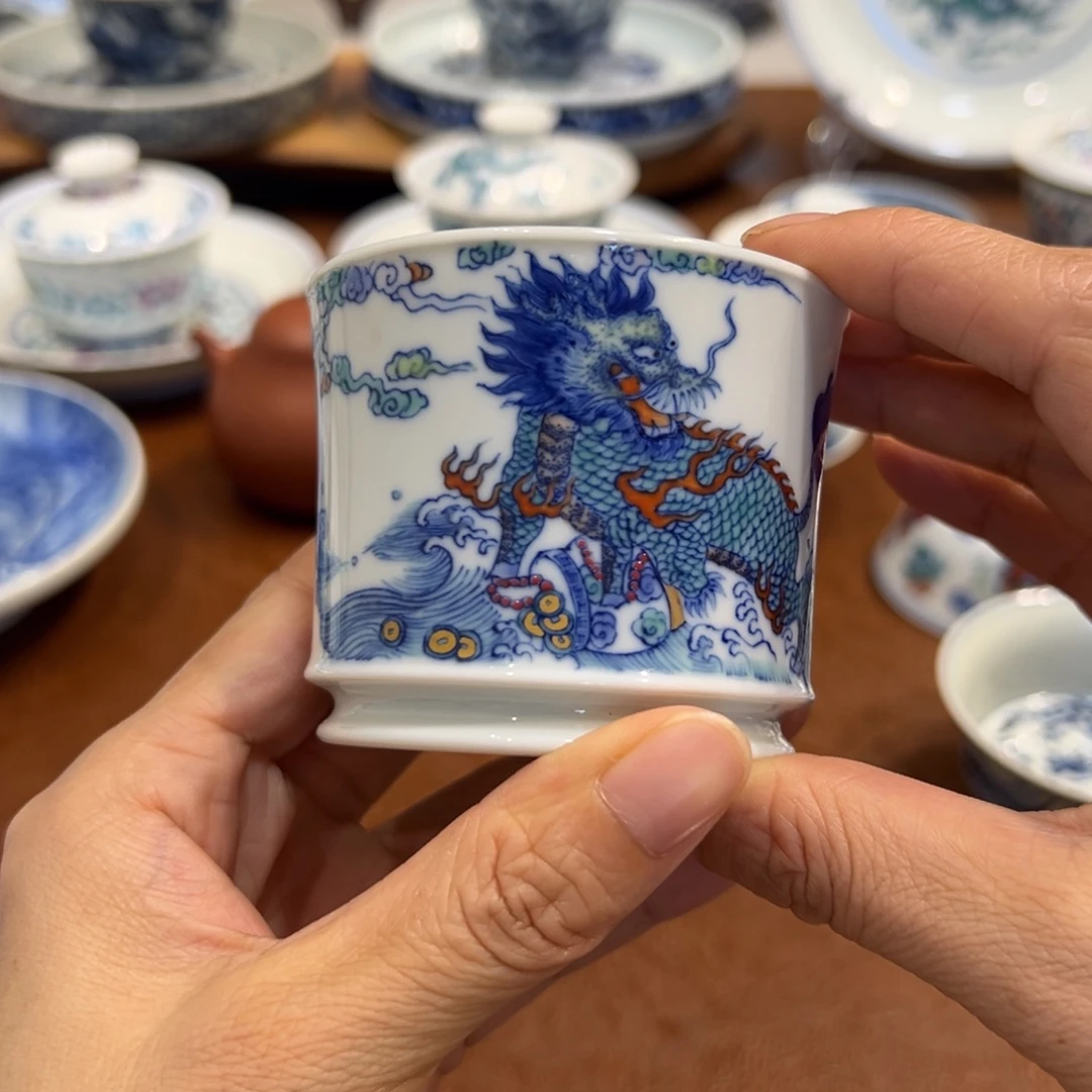 杯子斗彩麒麟容天杯