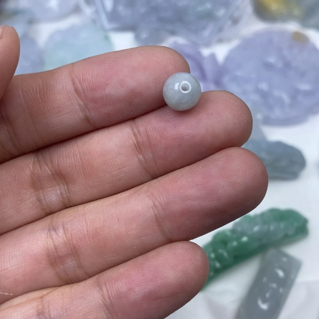 翡翠未镶嵌颈饰C****l翡翠