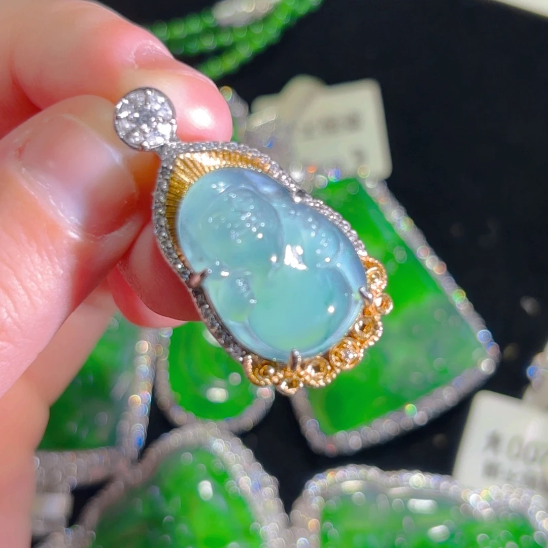 颈饰未镶嵌翡翠财神