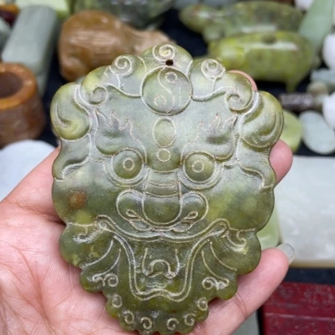 蛇纹石玉未镶嵌颈饰36