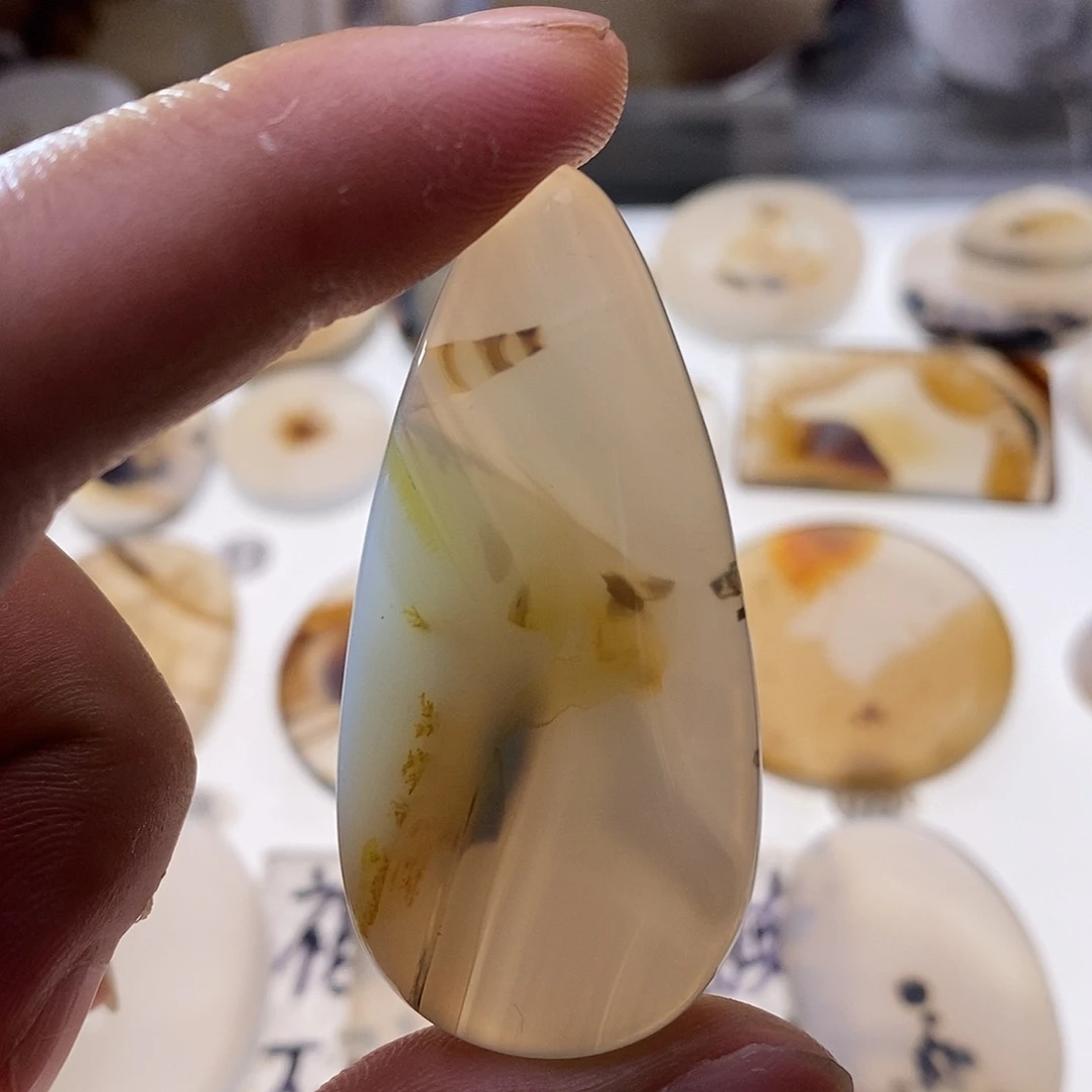 未镶嵌玛瑙/玉髓珠宝奇石