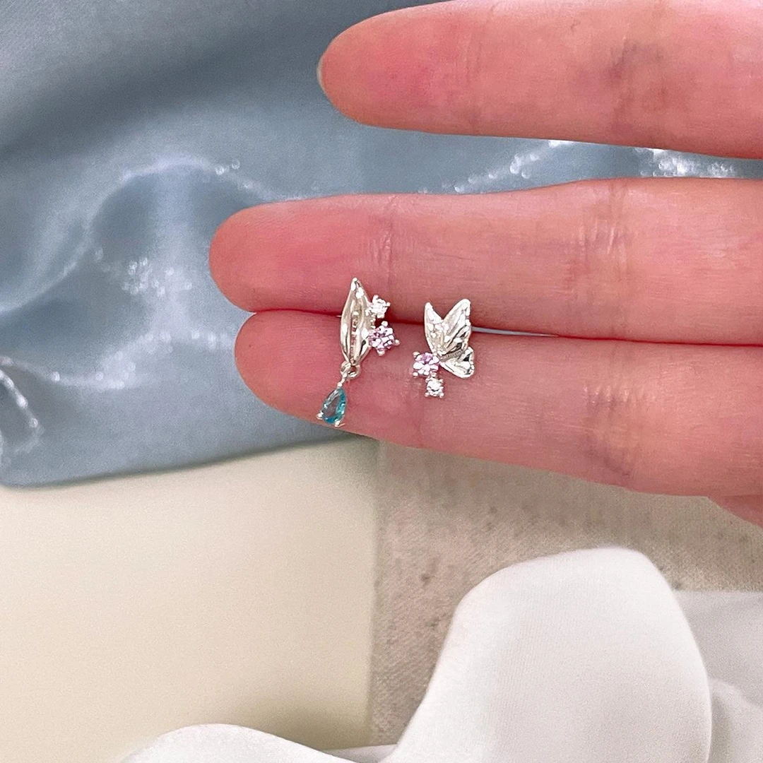 铜合金锆石耳饰 绝美梦中蝴蝶耳钉女设计感小众锆石耳环新款甜酷