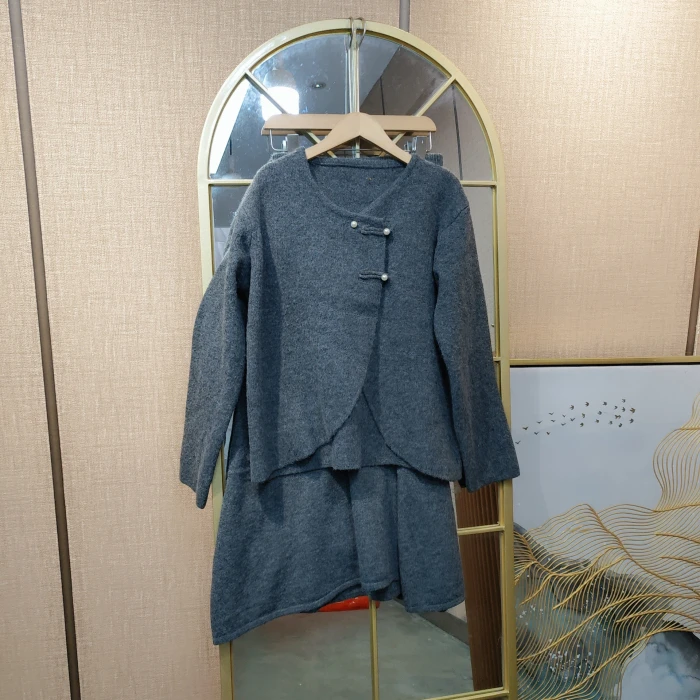 BJ282孕妇灰色毛衣套装90-130