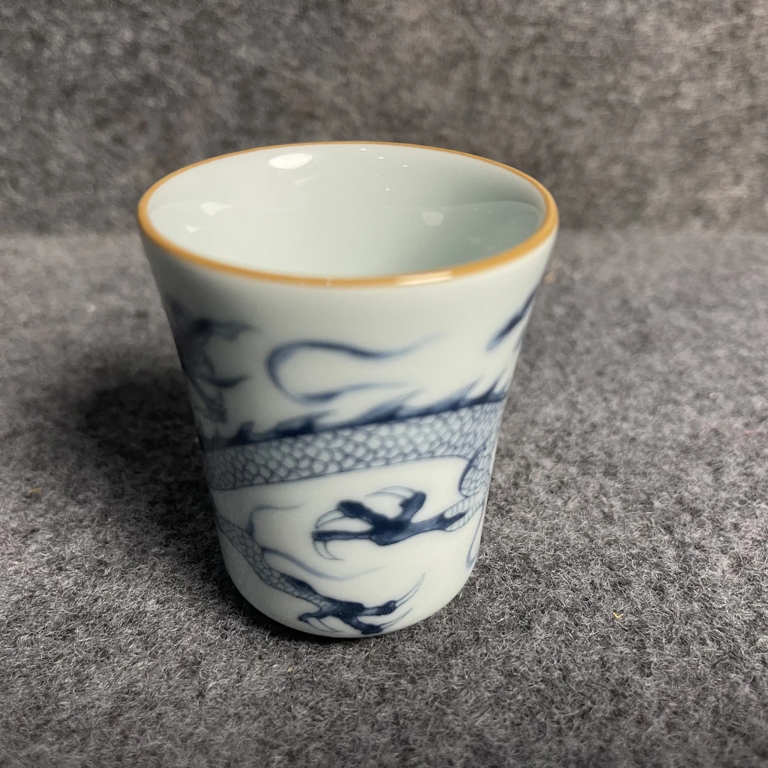 景德镇陶瓷龙纹主人杯青