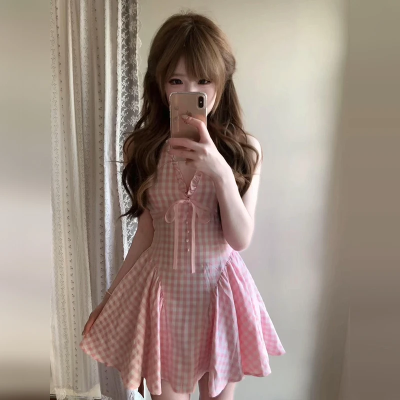 法式粉色格子挂脖吊带连衣裙子女夏季2025新款小个子海边度假短裙