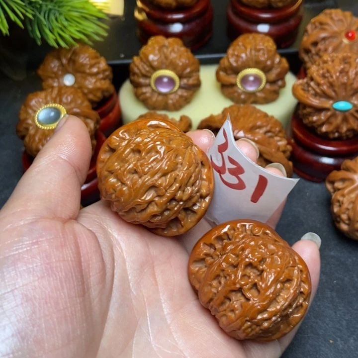 文玩核桃把件38白狮子331