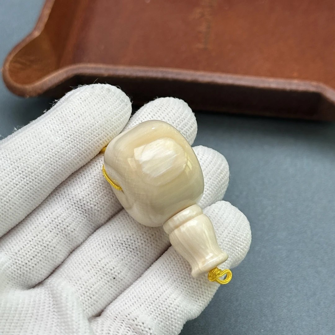 J7578天然猛犸牙藏式芝士皮三通19.4x39.8mm支持鉴定 假一罚四