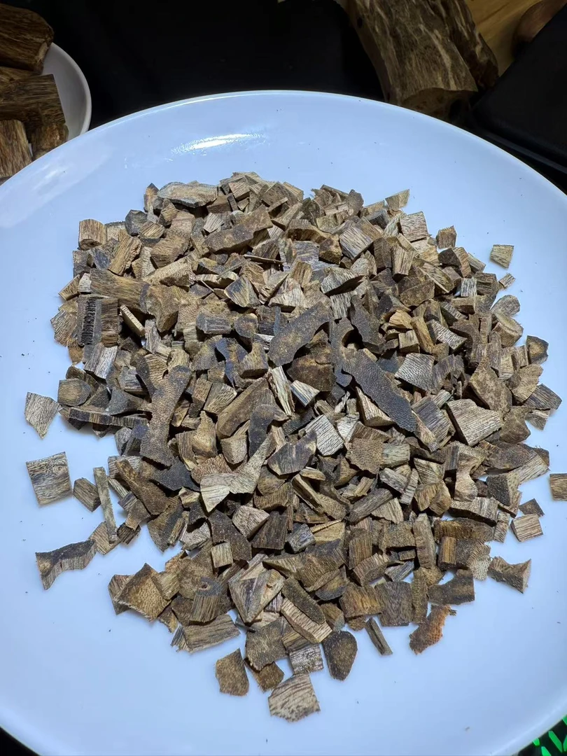 沉香福利100克高油脂乌身圆叶切珠米粒料天然熏香品香原料