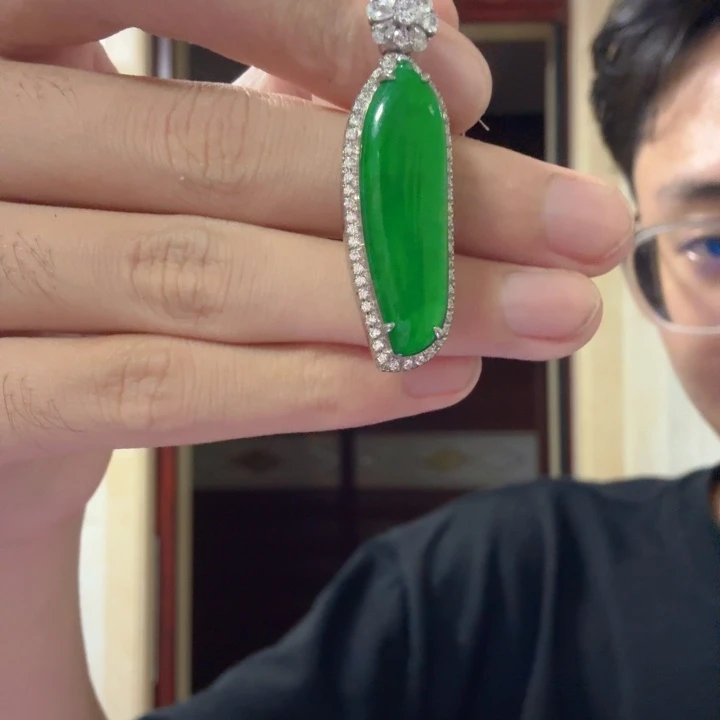 颈饰银S925镶嵌翡翠吊坠