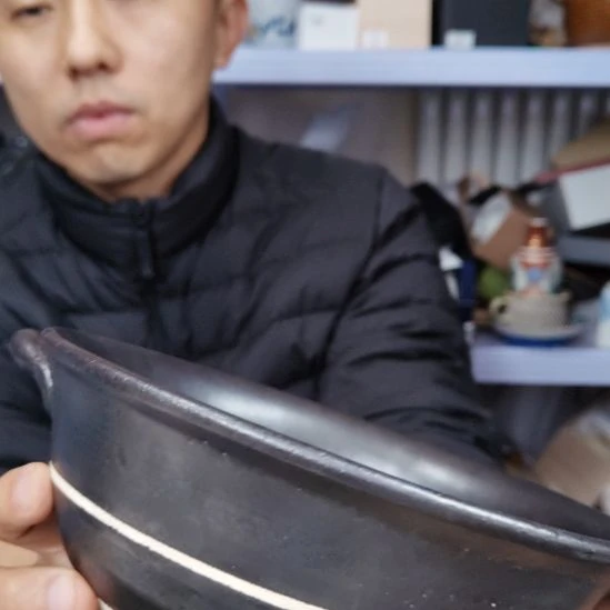 铁砂锅碗。。。。。。。。。。。。。