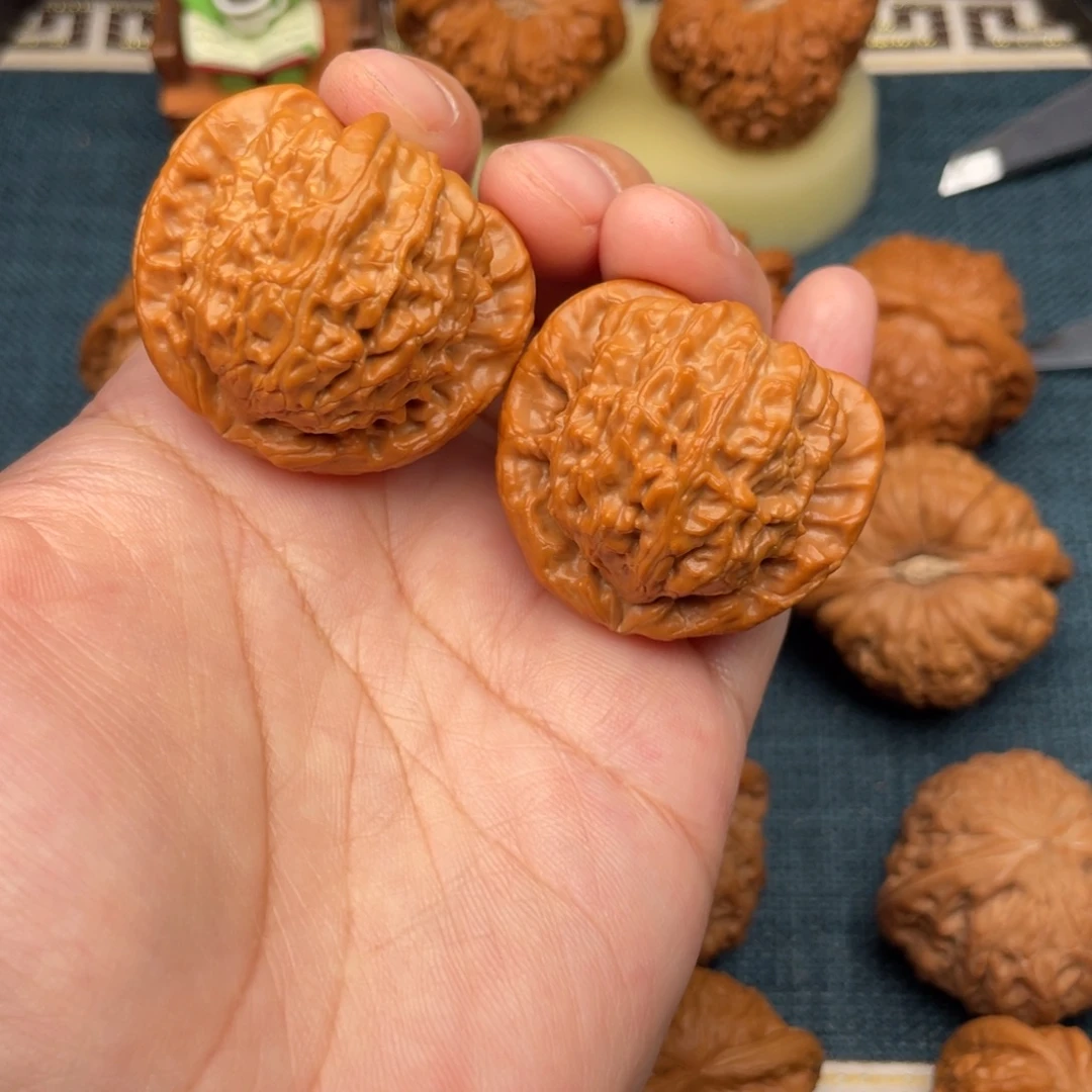 把件文玩核桃38老树白狮子