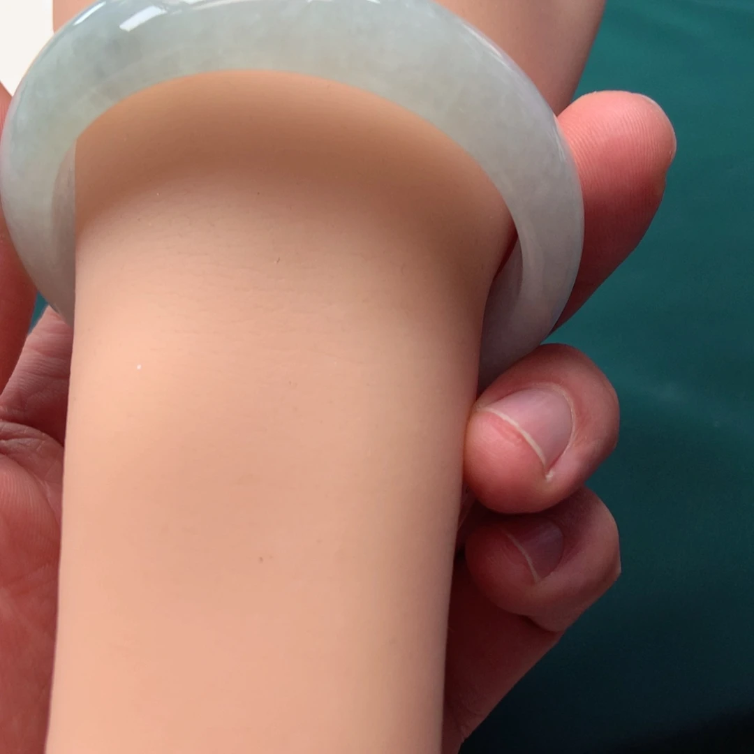 翡翠未镶嵌手镯手镯