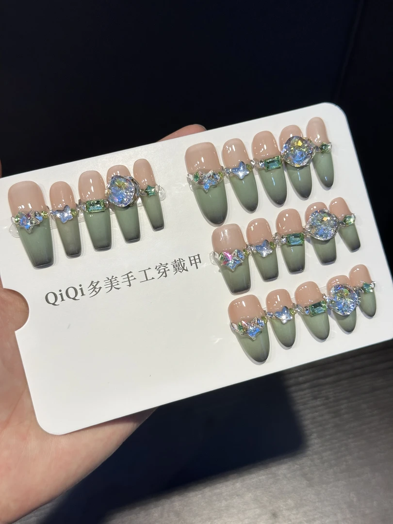 【薄荷淡巧】——纯手工穿戴甲