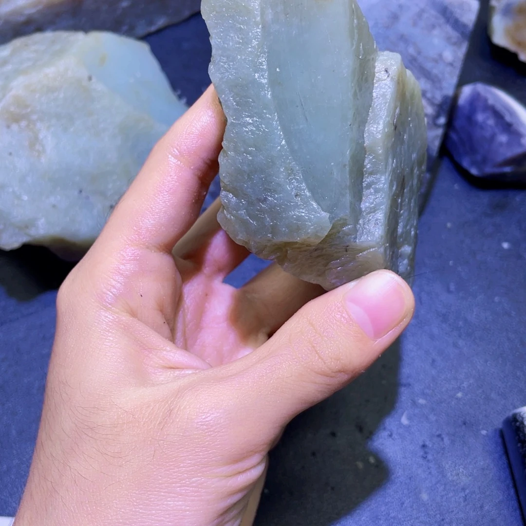 和田玉未镶嵌珠宝半成品