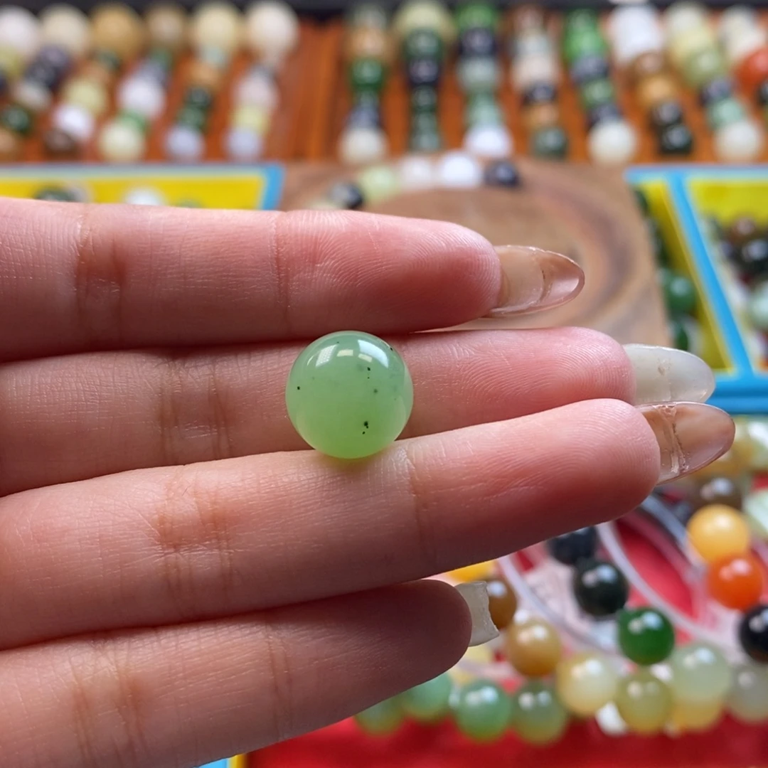 和田玉未镶嵌珠宝奇石福利苹果绿单珠z12