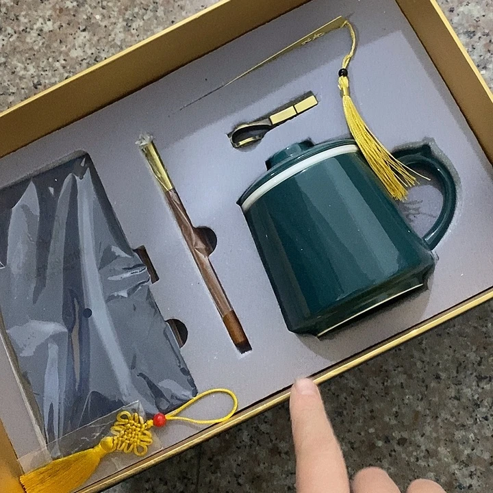 陶瓷艺术品及陶瓷制品