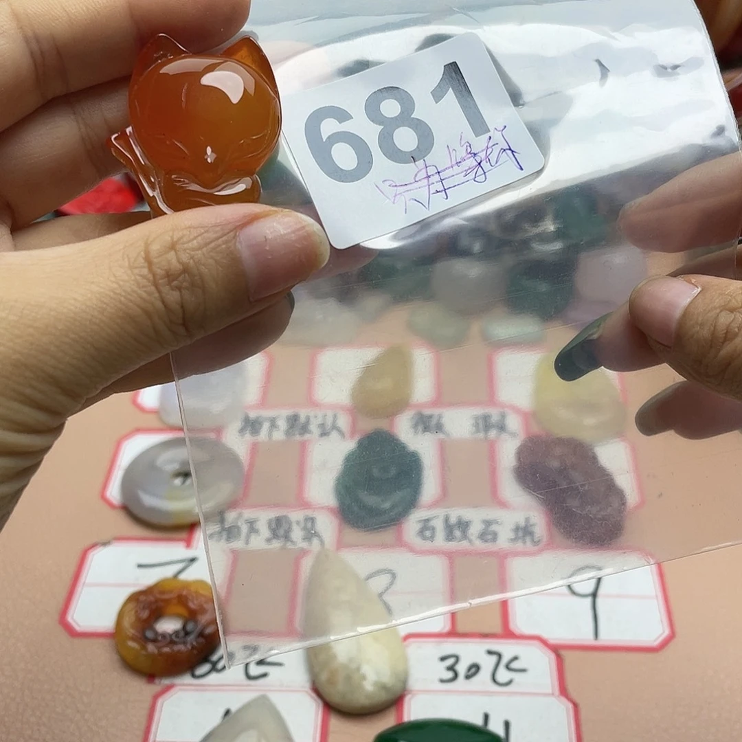 玛瑙/玉髓颈饰合金心**愿