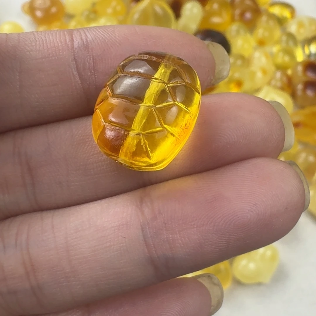 蜜蜡未镶嵌珠宝奇石全品 18×14.5×10.4mm