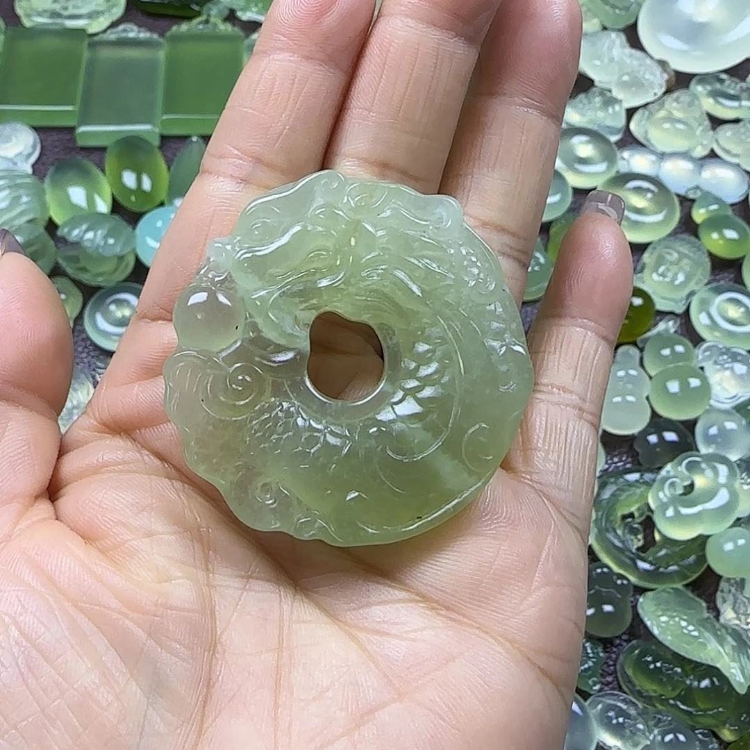 蛇纹石玉未镶嵌岫玉吊坠