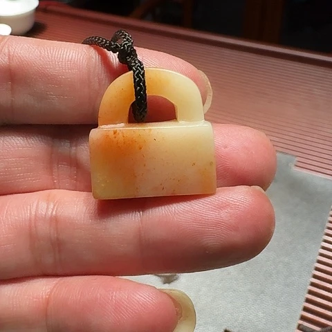 寿山石紅花芙蓉石