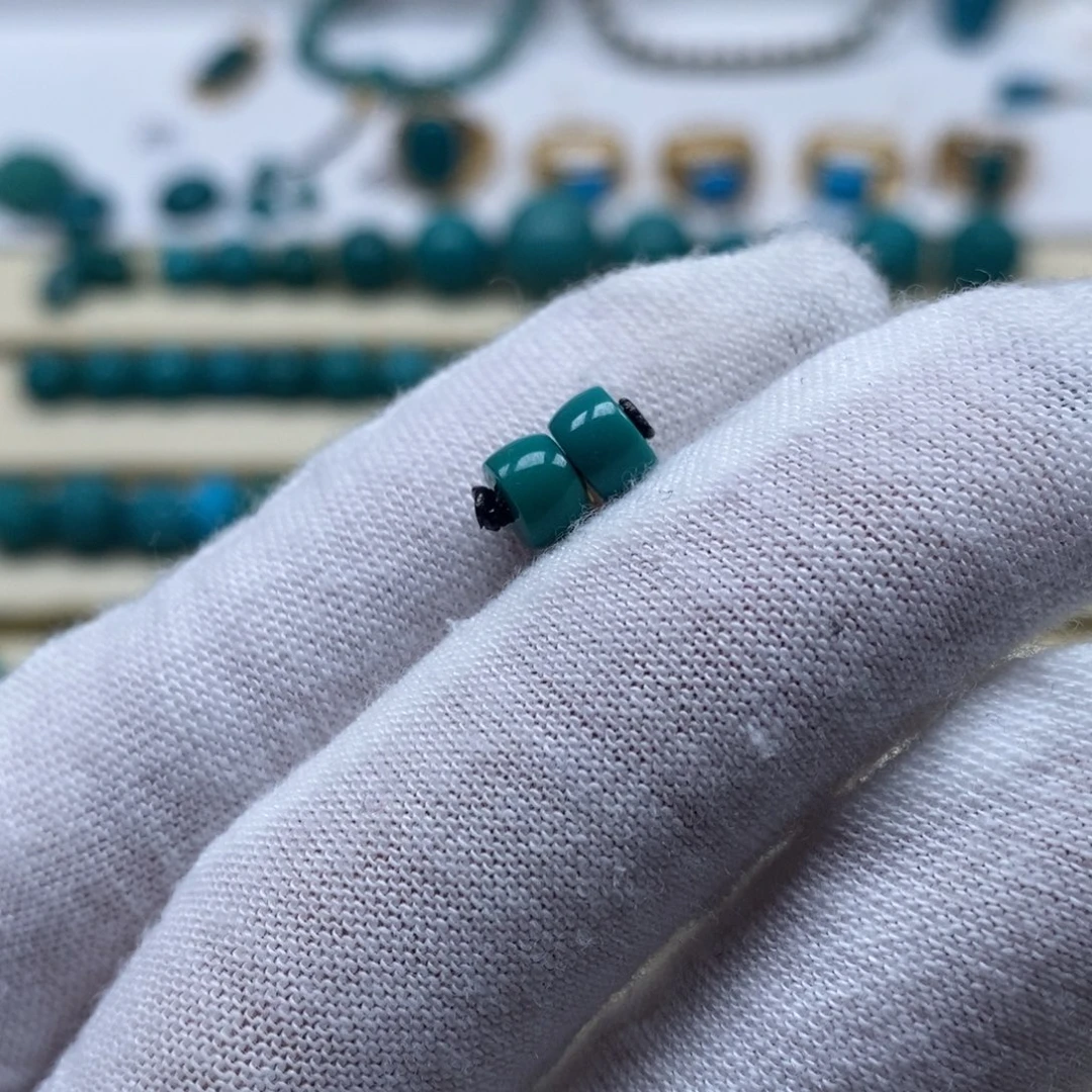 绿松石未镶嵌珠宝奇石直切对珠5.6mm