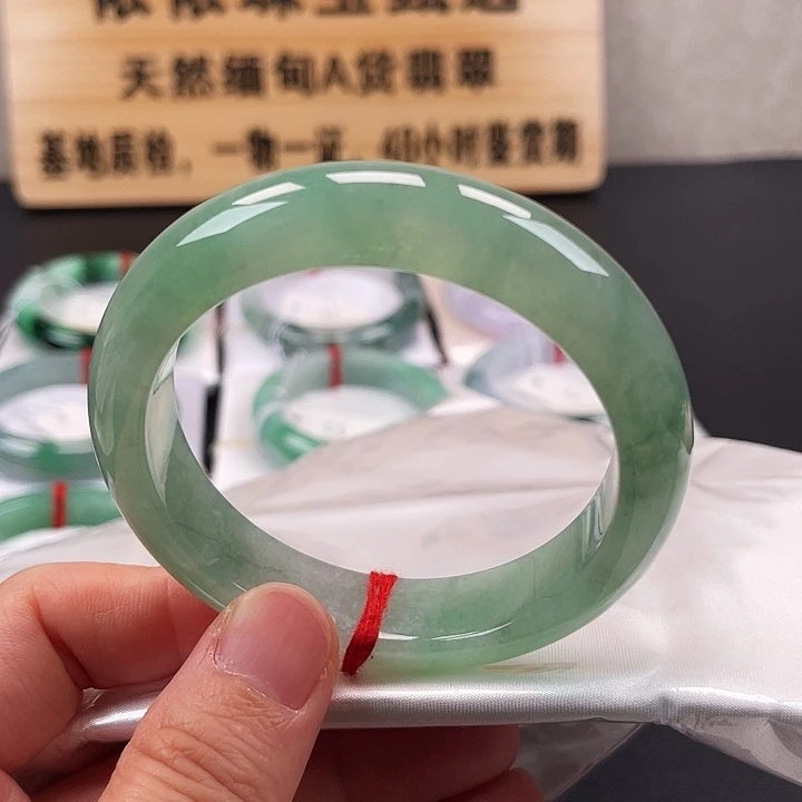 未镶嵌手镯翡翠手镯11