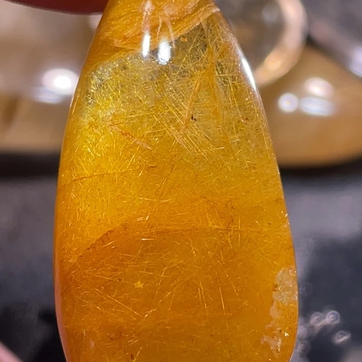 潇***雨未镶嵌颈饰发晶钛晶