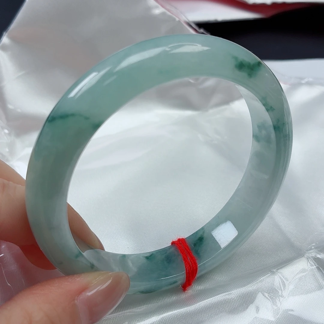 翡翠未镶嵌手镯57