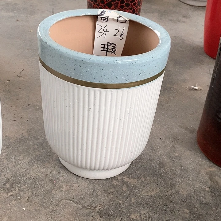 花盆陶瓷的制作中号