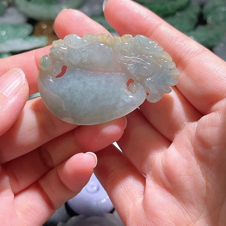 颈饰未镶嵌翡翠天