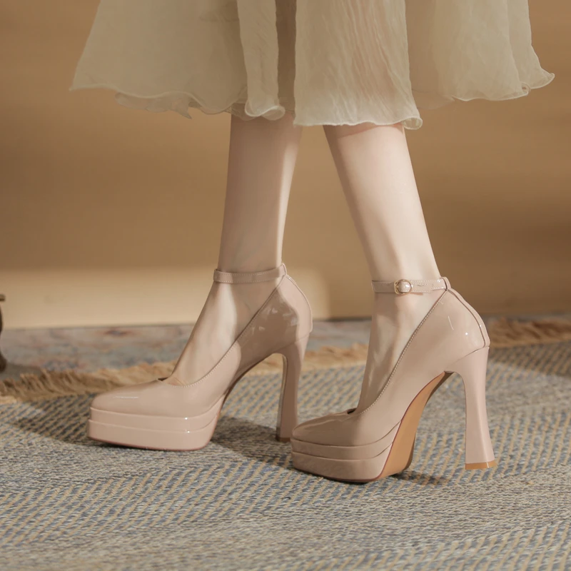 防水台单鞋女性感尖头仙女风方根高跟鞋学院风2025新款成年礼女鞋
