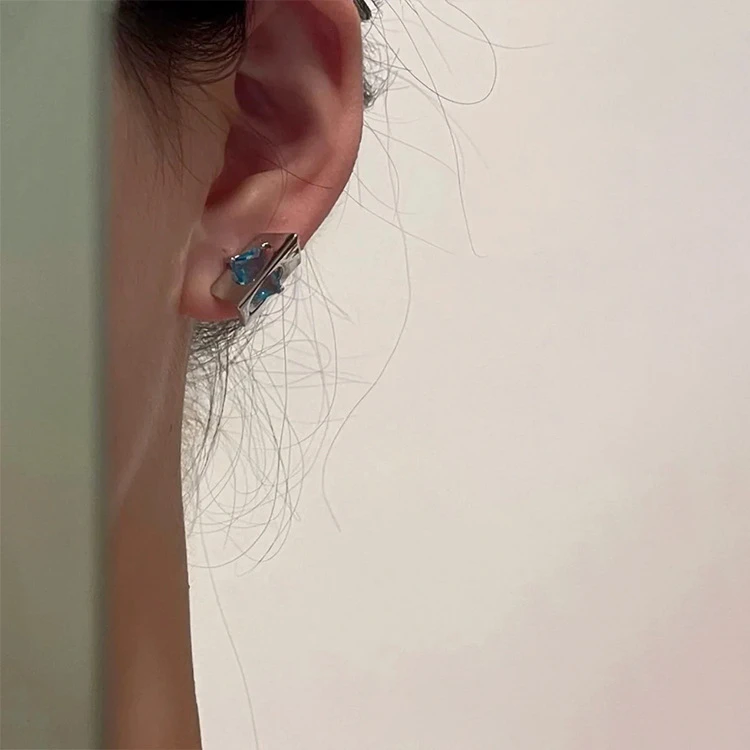 铜合金仿水晶耳饰 《蓝光几何》小众设计感几何方形锆石耳钉女