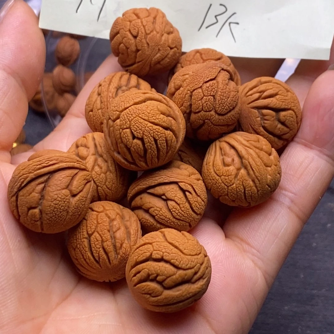 秦岭龙纹桃核手串